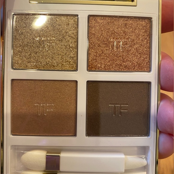 Tom Ford Eyeshadow Quad: Golden Mink - Picture 3 of 4